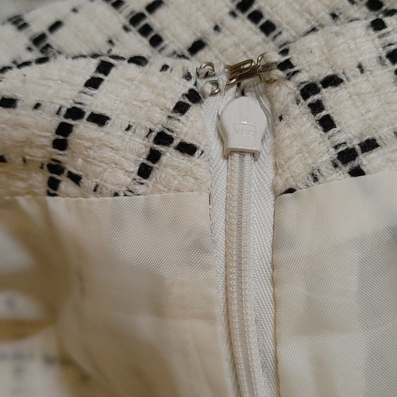 New York  Co Boucle ivory Black Short Skirt with fringe Sz 8 - Picture 8 of 11